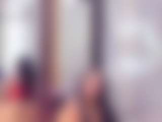 Laura Saenz's Live Sex Cam Show