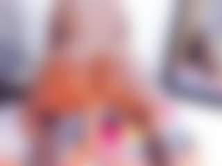 Laura Saenz's Live Sex Cam Show