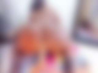 Laura Saenz's Live Sex Cam Show