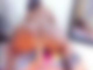 Laura Saenz's Live Sex Cam Show