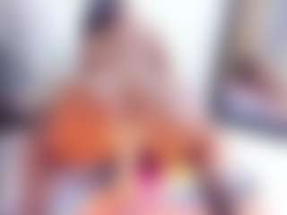Laura Saenz's Live Sex Cam Show