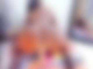 Laura Saenz's Live Sex Cam Show