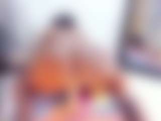 Laura Saenz's Live Sex Cam Show