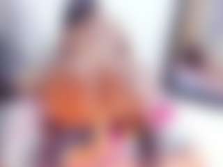 Laura Saenz's Live Sex Cam Show