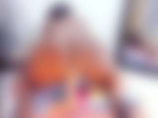 Laura Saenz's Live Sex Cam Show