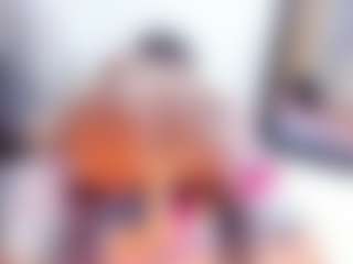 Laura Saenz's Live Sex Cam Show