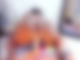 Laura Saenz's Live Sex Cam Show