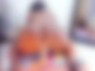 Laura Saenz's Live Sex Cam Show