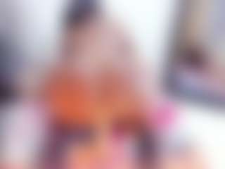 Laura Saenz's Live Sex Cam Show