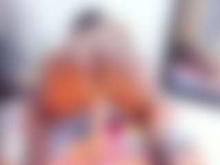 Laura Saenz's Live Sex Cam Show
