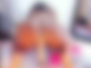 Laura Saenz's Live Sex Cam Show