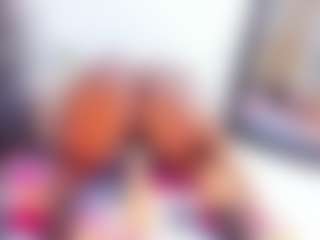 Laura Saenz's Live Sex Cam Show