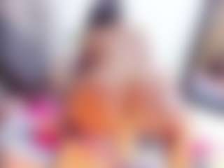 Laura Saenz's Live Sex Cam Show