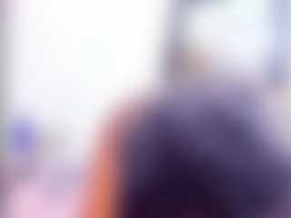 Laura Saenz's Live Sex Cam Show