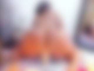 Laura Saenz's Live Sex Cam Show
