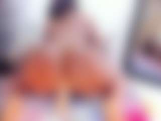 Laura Saenz's Live Sex Cam Show