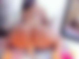 Laura Saenz's Live Sex Cam Show