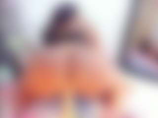 Laura Saenz's Live Sex Cam Show