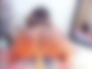 Laura Saenz's Live Sex Cam Show