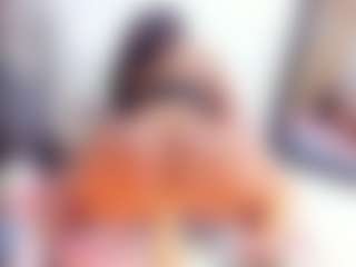 Laura Saenz's Live Sex Cam Show
