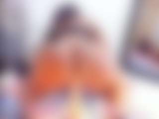 Laura Saenz's Live Sex Cam Show