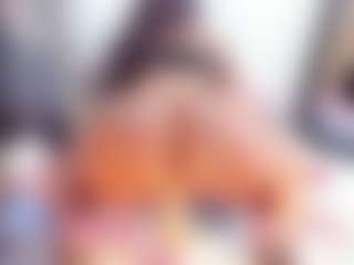 Laura Saenz's Live Sex Cam Show