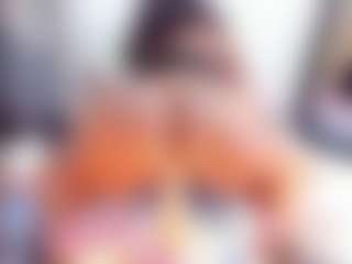 Laura Saenz's Live Sex Cam Show
