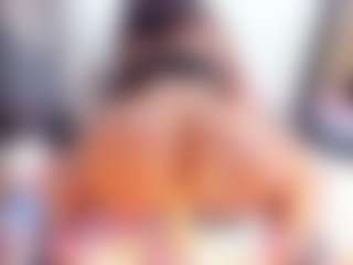 Laura Saenz's Live Sex Cam Show