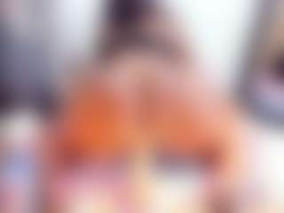 Laura Saenz's Live Sex Cam Show