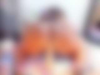 Laura Saenz's Live Sex Cam Show