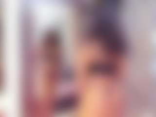 Laura Saenz's Live Sex Cam Show