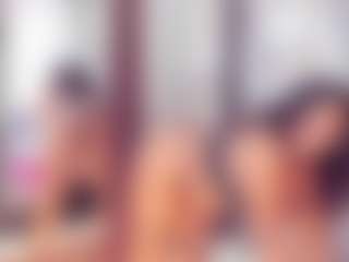 Laura Saenz's Live Sex Cam Show