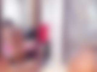 Laura Saenz's Live Sex Cam Show