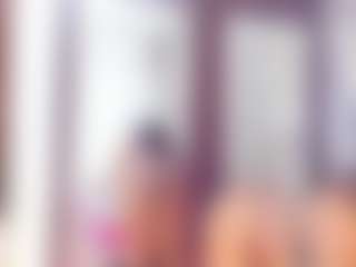 Laura Saenz's Live Sex Cam Show