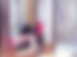 Laura Saenz's Live Sex Cam Show