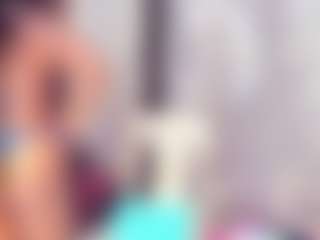 Laura Saenz's Live Sex Cam Show
