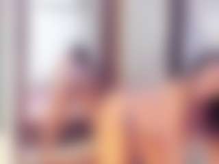 Laura Saenz's Live Sex Cam Show