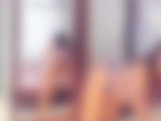 Laura Saenz's Live Sex Cam Show