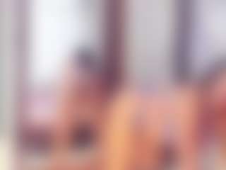 Laura Saenz's Live Sex Cam Show
