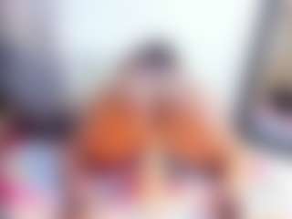 Laura Saenz's Live Sex Cam Show