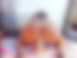 Laura Saenz's Live Sex Cam Show