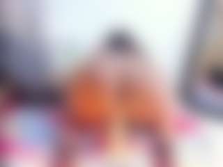 Laura Saenz's Live Sex Cam Show