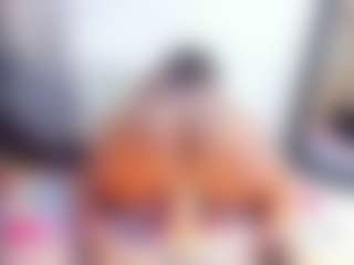 Laura Saenz's Live Sex Cam Show