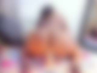 Laura Saenz's Live Sex Cam Show
