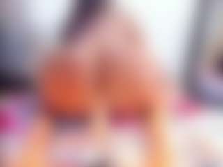 Laura Saenz's Live Sex Cam Show