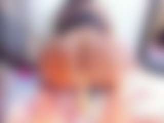 Laura Saenz's Live Sex Cam Show