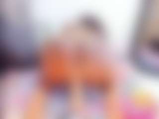 Laura Saenz's Live Sex Cam Show