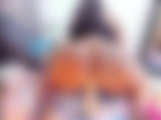 Laura Saenz's Live Sex Cam Show