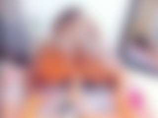 Laura Saenz's Live Sex Cam Show