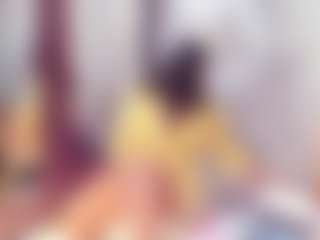 Live cam show with Laura Saenz - Ebony on CamwithHer | colombia